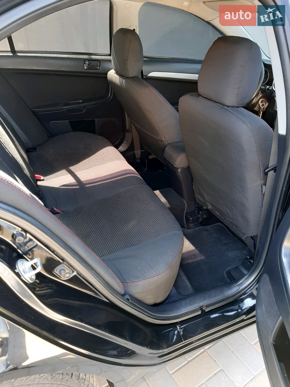 2011 Mitsubishi Lancer - мініатюра 47