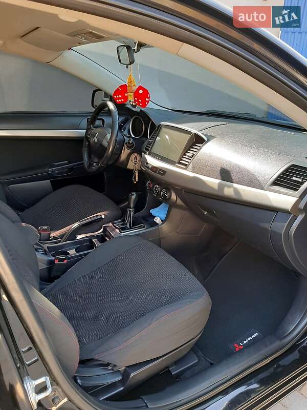 Седан Mitsubishi Lancer 2011 в Ивано-Франковске