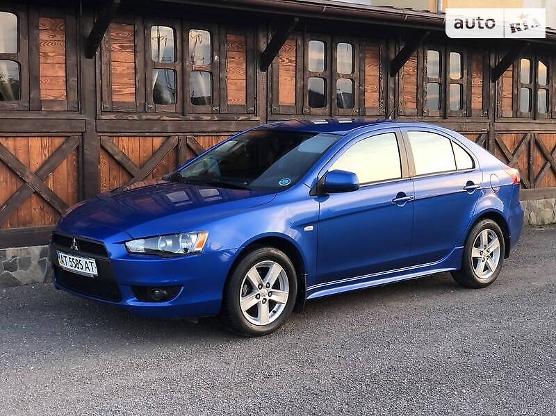 Лифтбек Mitsubishi Lancer 2009 в Ивано-Франковске