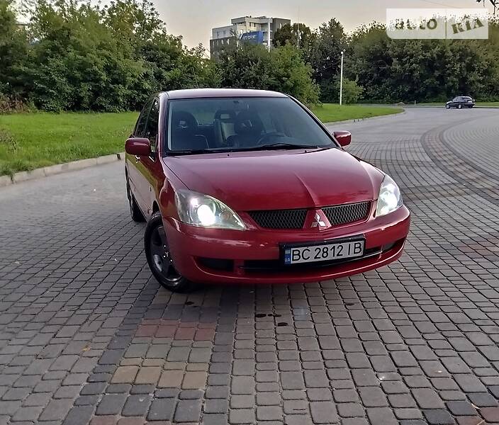 Седан Mitsubishi Lancer 2006 в Львове