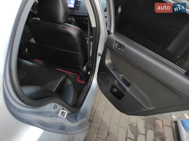 Седан Mitsubishi Lancer 2008 в Киеве