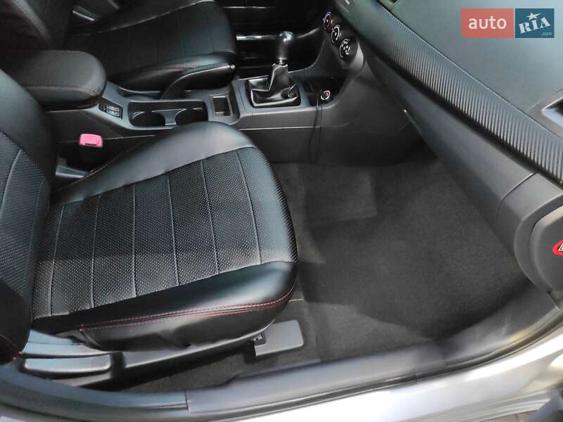 Седан Mitsubishi Lancer 2008 в Киеве