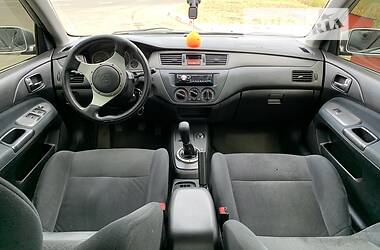 Седан Mitsubishi Lancer 2005 в Днепрорудном