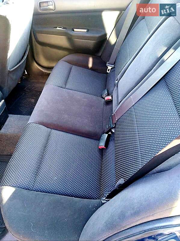 Универсал Mitsubishi Lancer 2006 в Могилев-Подольске фото 2 Универсал Mitsubishi Lancer 2006 в Могилев-Подольске