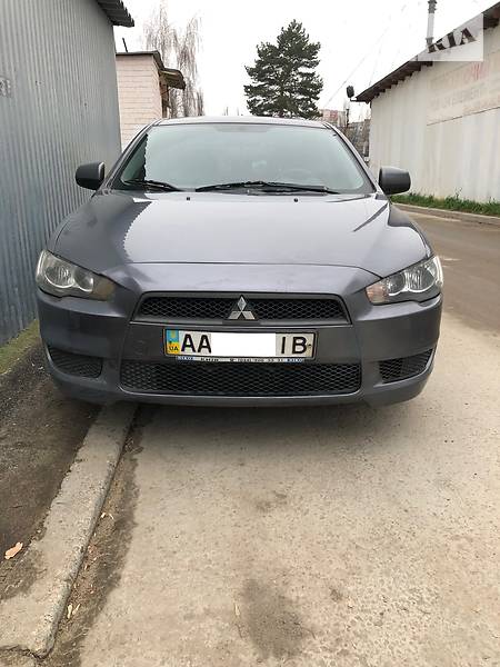 Седан Mitsubishi Lancer 2009 в Києві