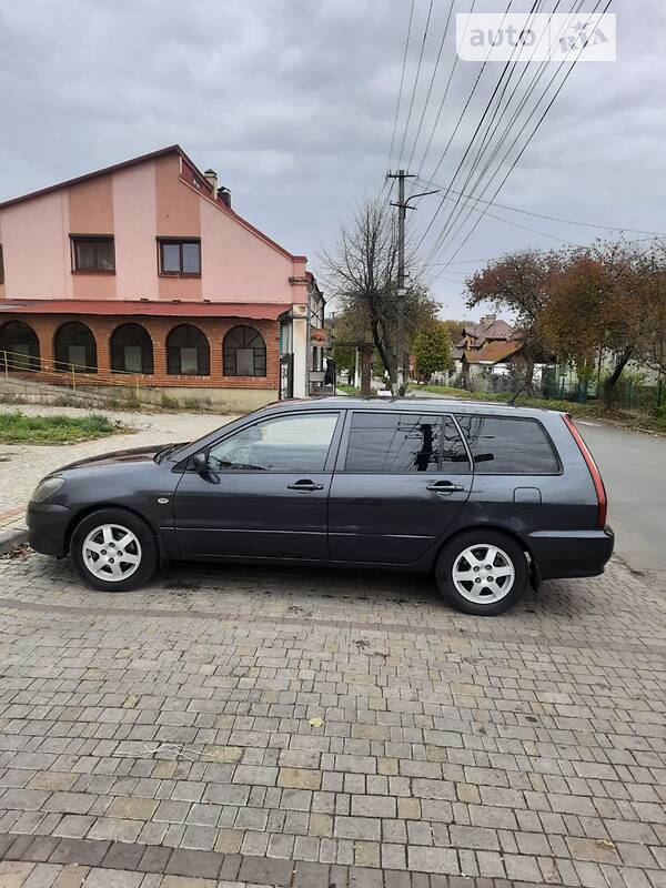 Универсал Mitsubishi Lancer 2005 в Сокале