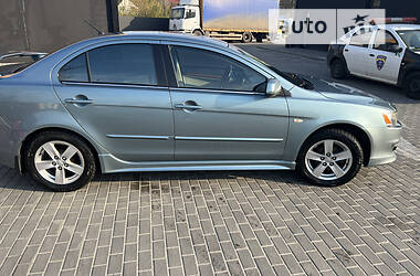 Седан Mitsubishi Lancer 2008 в Киеве