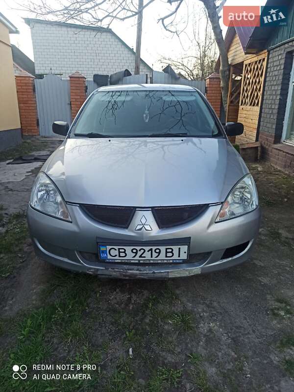 Седан Mitsubishi Lancer 2004 в Нежине фото 2 Седан Mitsubishi Lancer 2004 в Нежине