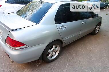 Седан Mitsubishi Lancer 2005 в Киеве