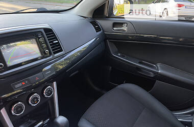 Седан Mitsubishi Lancer 2016 в 