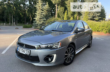 Седан Mitsubishi Lancer 2016 в 