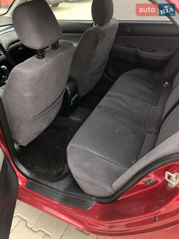 Седан Mitsubishi Lancer 2004 в Ивано-Франковске