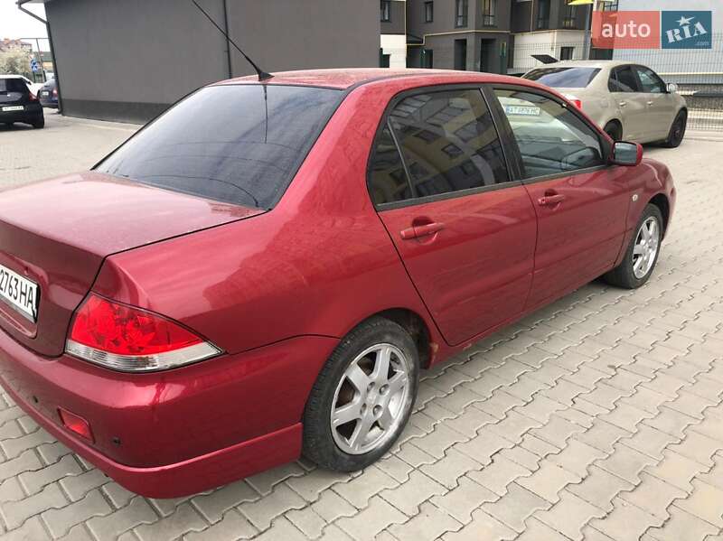 Седан Mitsubishi Lancer 2004 в Ивано-Франковске