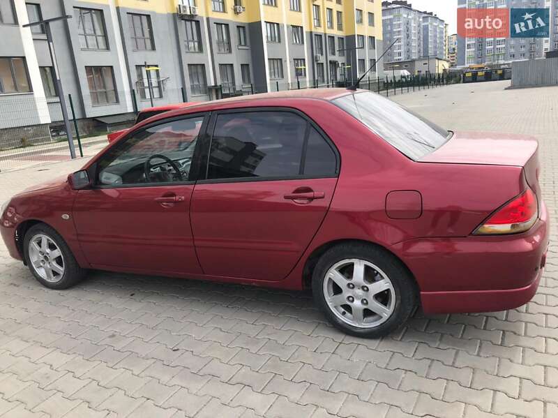 Седан Mitsubishi Lancer 2004 в Ивано-Франковске