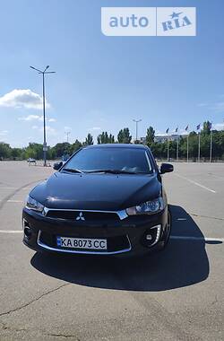 Седан Mitsubishi Lancer 2017 в Днепре