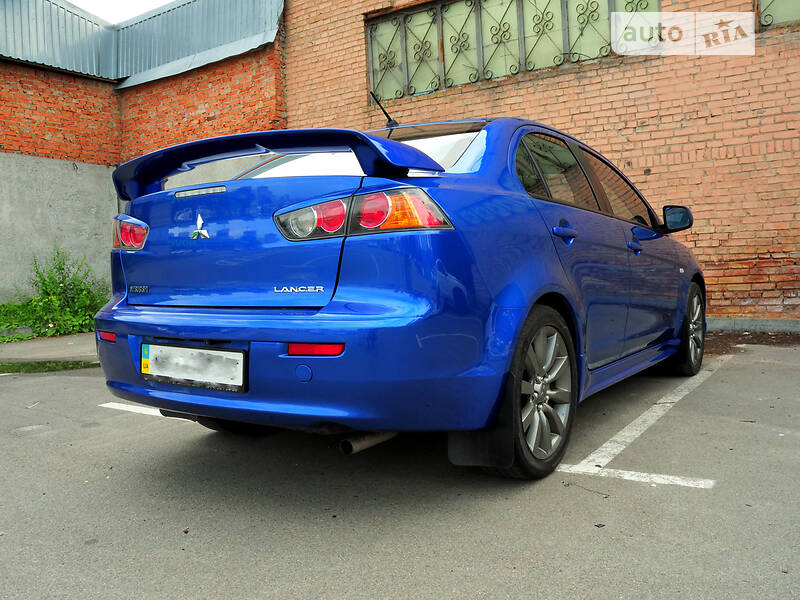 Седан Mitsubishi Lancer 2009 в Киеве