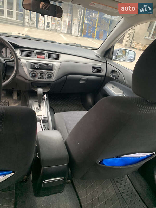 Седан Mitsubishi Lancer 2008 в Софиевской Борщаговке