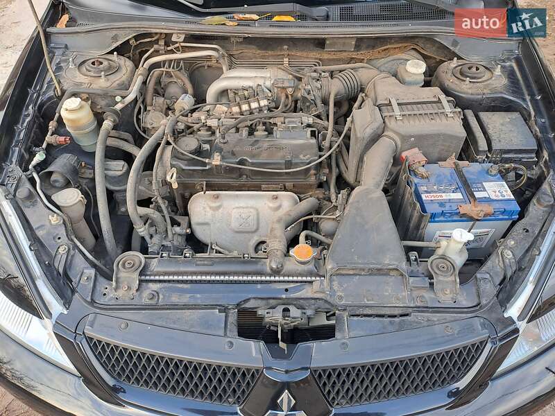 Седан Mitsubishi Lancer 2006 в Измаиле