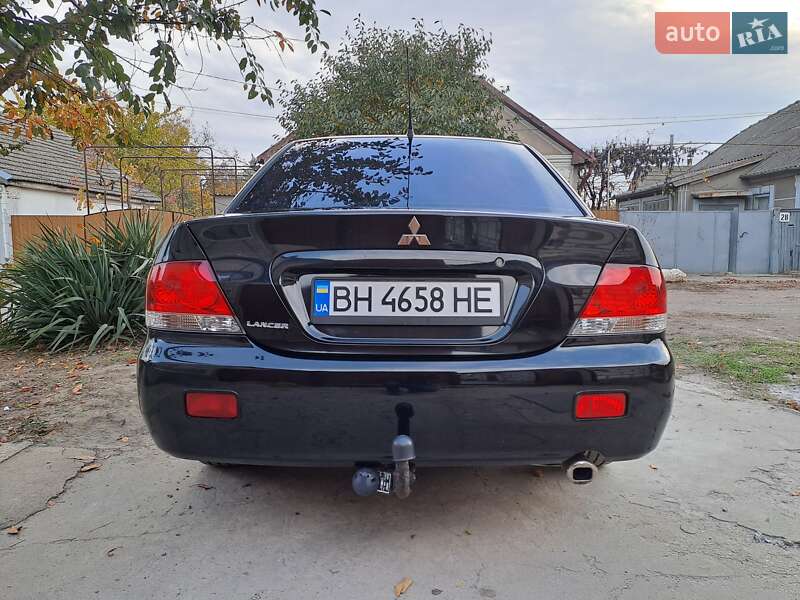 Седан Mitsubishi Lancer 2006 в Измаиле