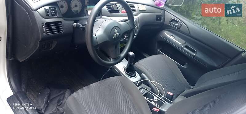 Седан Mitsubishi Lancer 2008 в Киеве