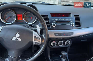 Хэтчбек Mitsubishi Lancer 2009 в 
