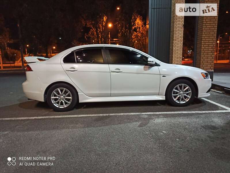 Седан Mitsubishi Lancer 2016 в Дніпрі