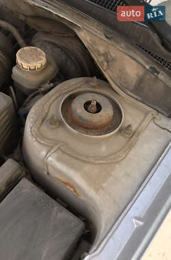 Седан Mitsubishi Lancer 2004 в Днепре