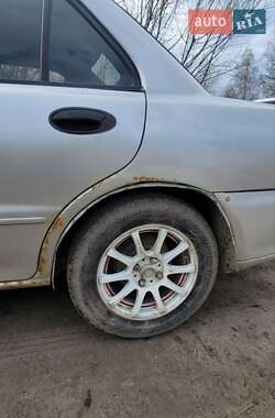 Седан Mitsubishi Lancer 1993 в 