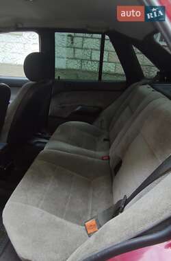 Седан Mitsubishi Lancer 1990 в 