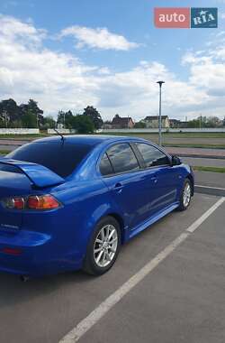 Седан Mitsubishi Lancer 2016 в Сарнах