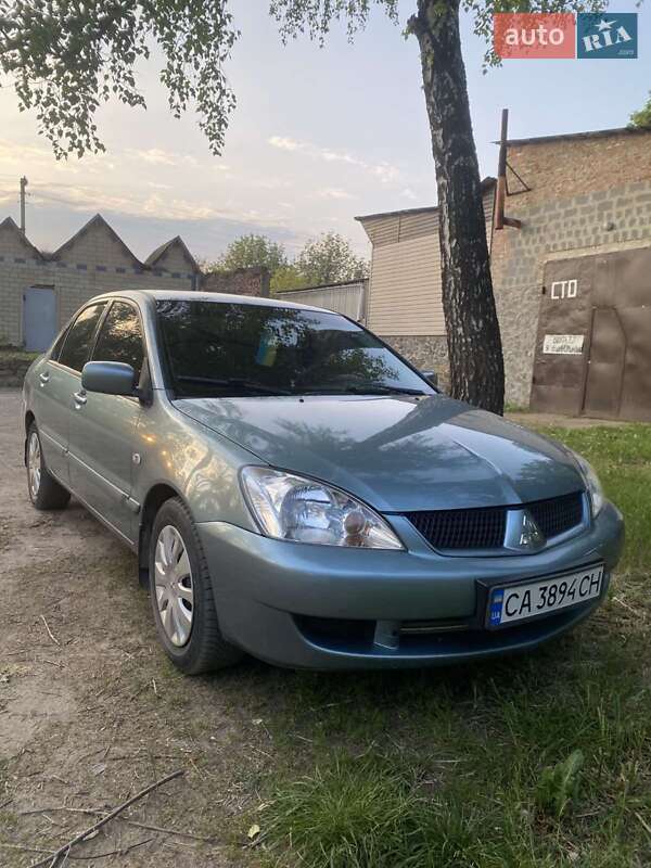 Седан Mitsubishi Lancer 2006 в Лысянке