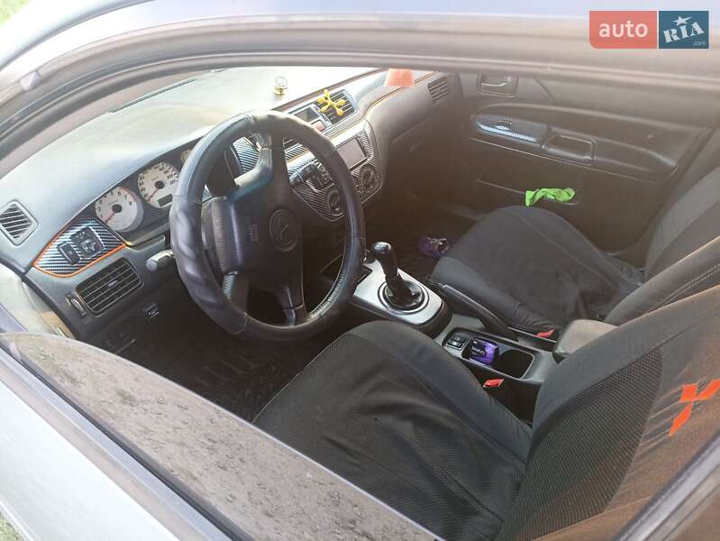 Седан Mitsubishi Lancer 2006 в Лысянке