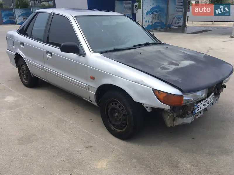 Mitsubishi Lancer