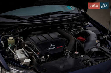 Седан Mitsubishi Lancer 2013 в Києві