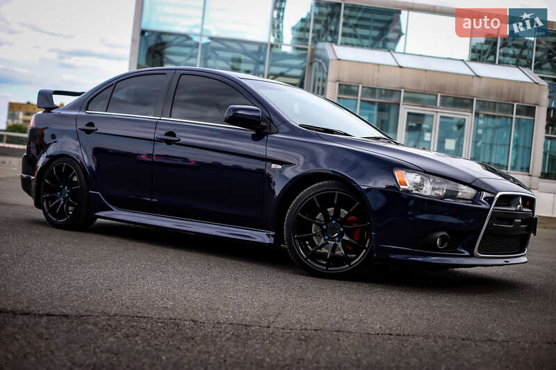 Седан Mitsubishi Lancer 2013 в Киеве