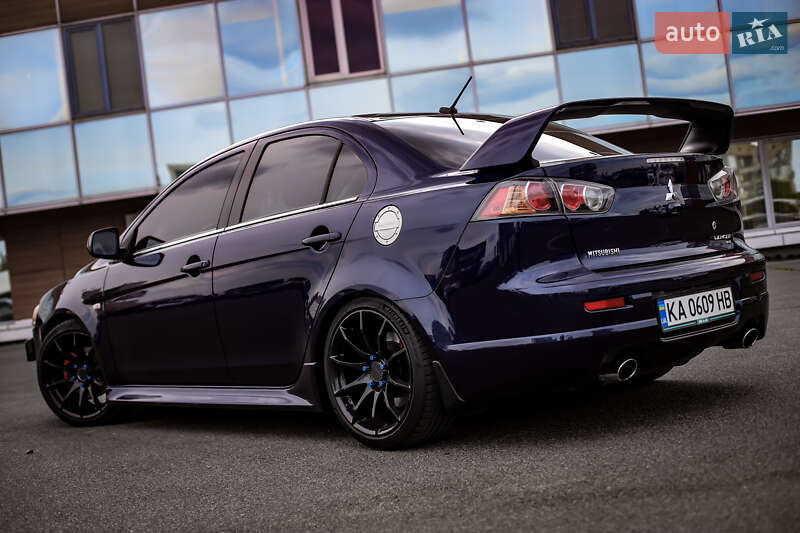 Седан Mitsubishi Lancer 2013 в Киеве