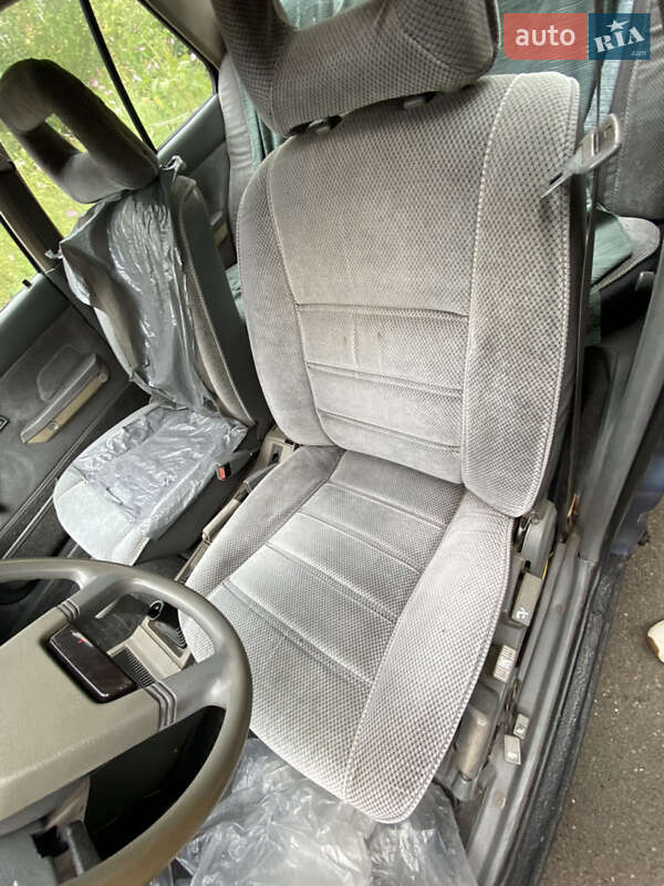 Седан Mitsubishi Lancer 1984 в Києві