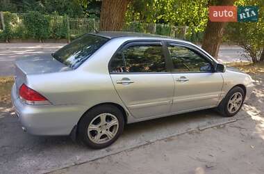 Седан Mitsubishi Lancer 2007 в Киеве