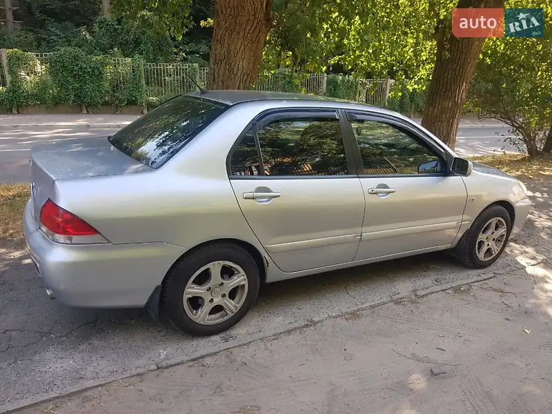 Mitsubishi Lancer 2007 VIN JMBSNCS3A7U024689 фото оголошення 4 з 47