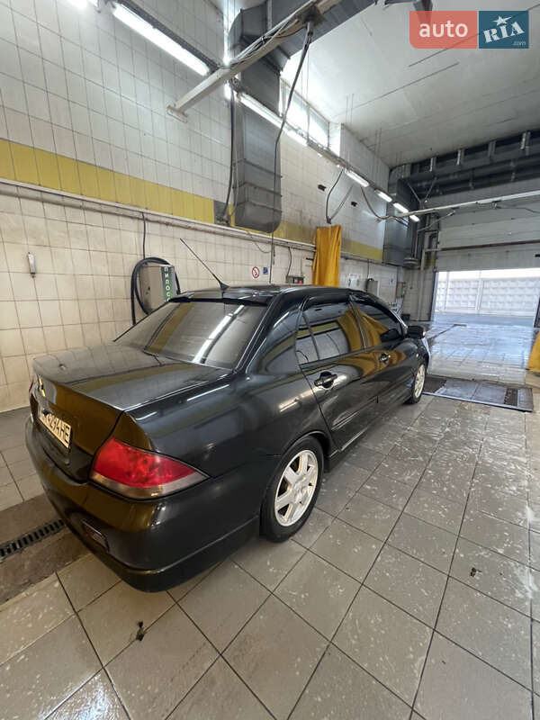 Седан Mitsubishi Lancer 2005 в Києві