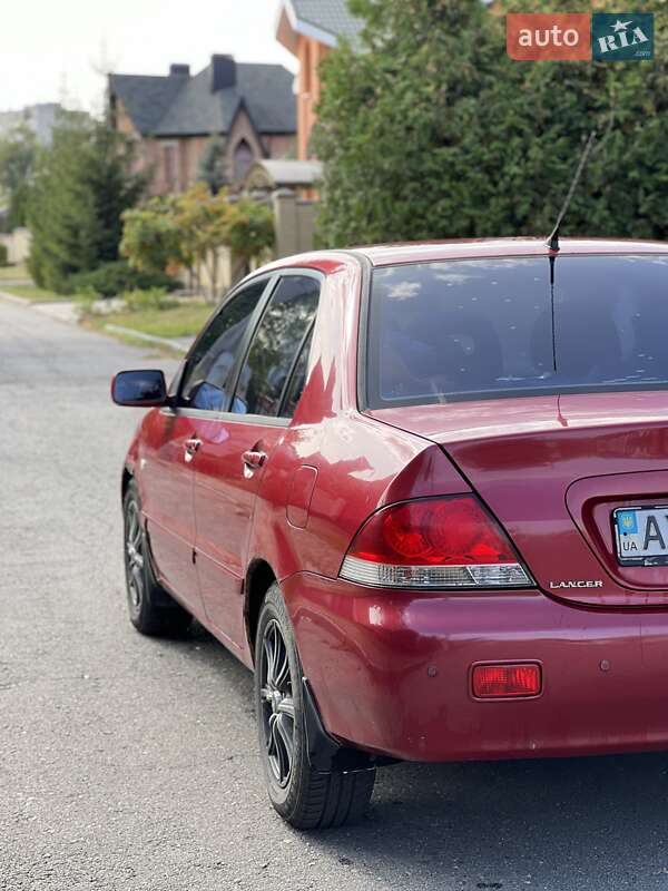 Седан Mitsubishi Lancer 2005 в Харкові