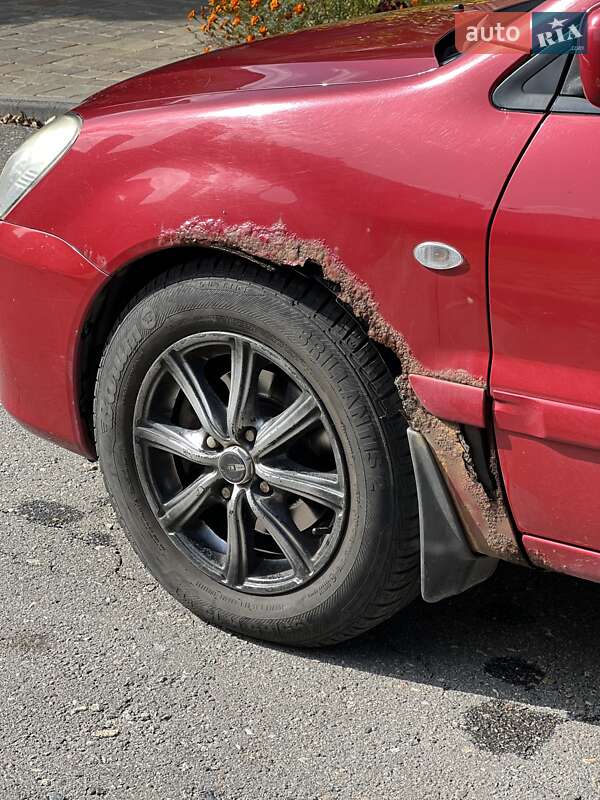 Седан Mitsubishi Lancer 2005 в Харкові