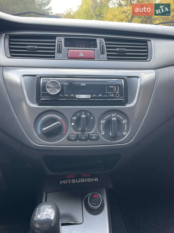 Седан Mitsubishi Lancer 2008 в Николаеве