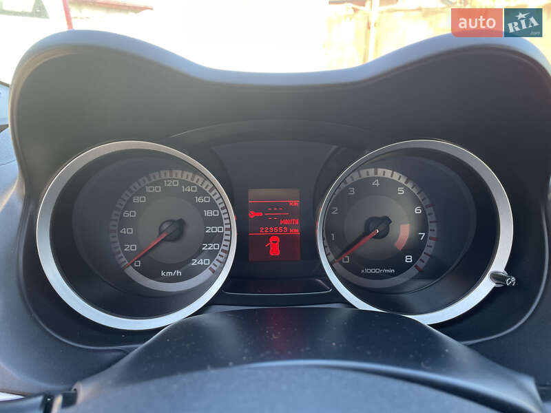Седан Mitsubishi Lancer 2009 в Киеве
