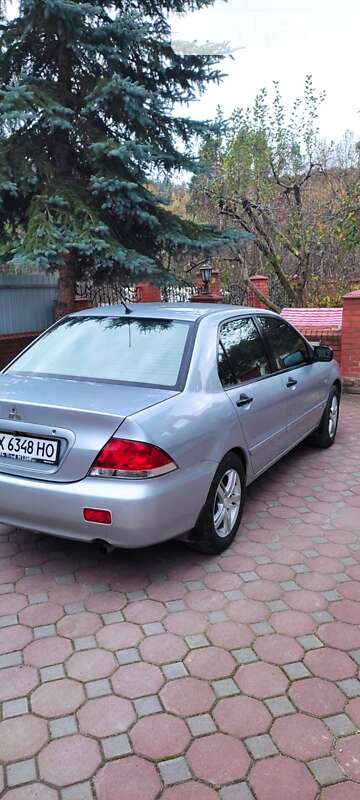 Седан Mitsubishi Lancer 2005 в Хмельницком