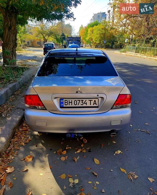 Седан Mitsubishi Lancer 2003 в Николаеве