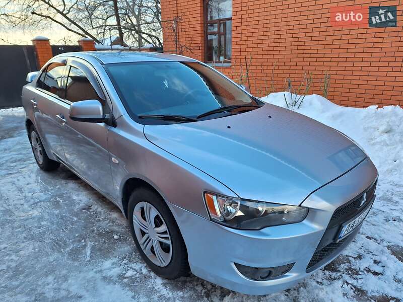 Седан Mitsubishi Lancer 2008 в Ромнах