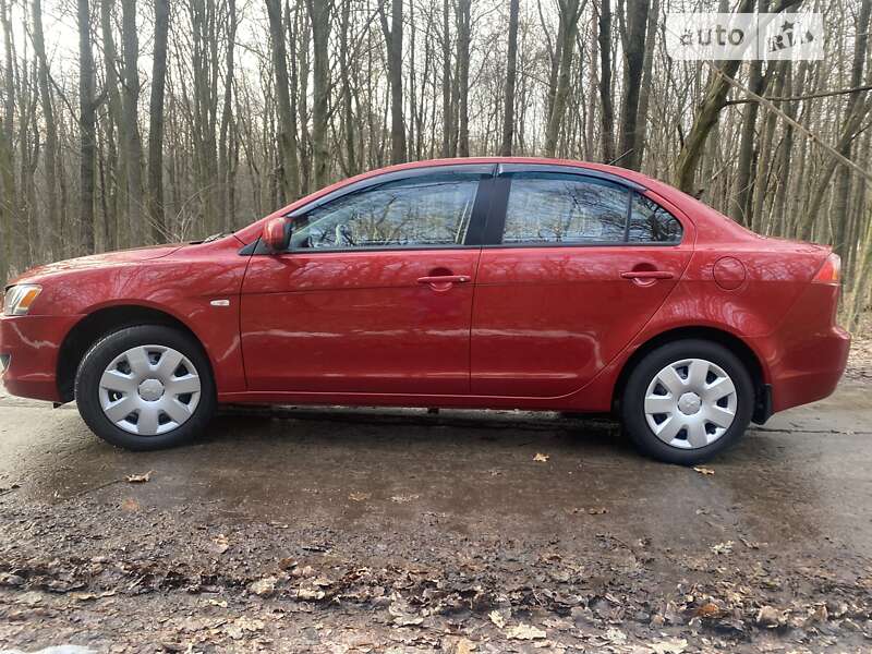 Седан Mitsubishi Lancer 2008 в Ровно