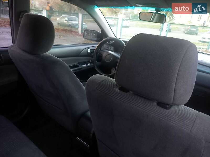 Седан Mitsubishi Lancer 2003 в Черкассах