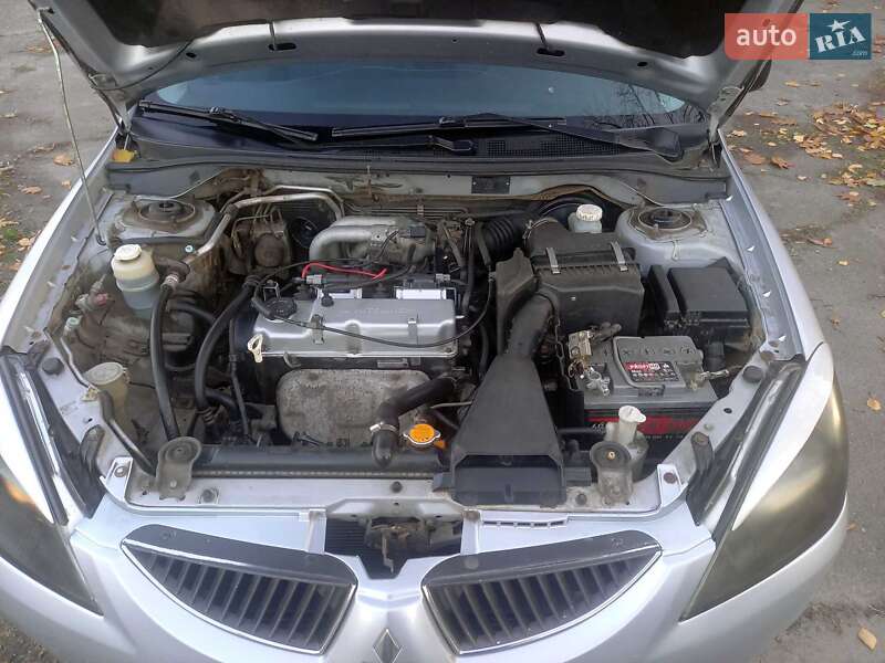 Седан Mitsubishi Lancer 2003 в Черкассах
